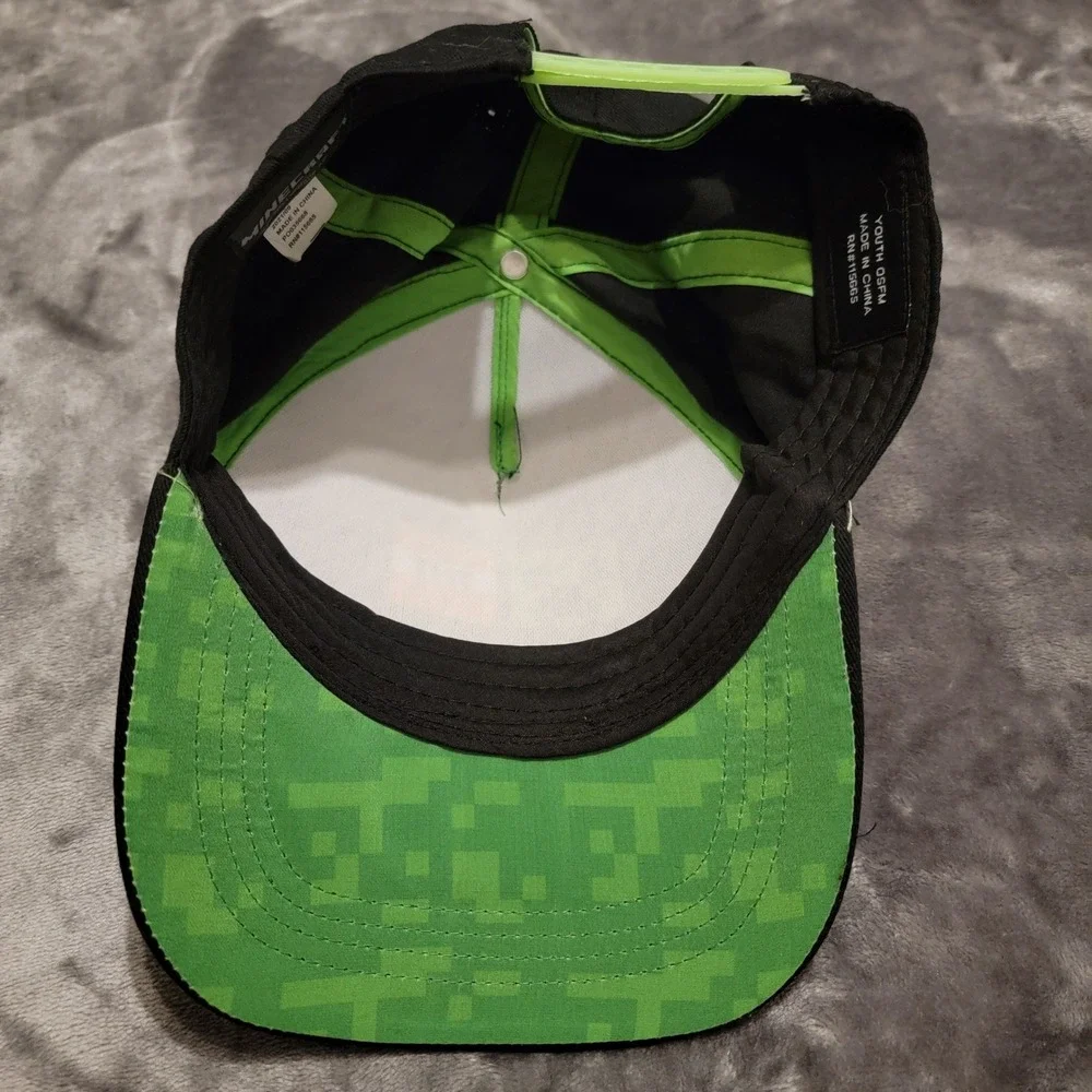 Minecraft Snapback Hat Kids OSFM Black Excellent Creeper TNT 